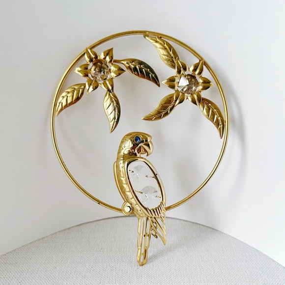 Exquisite 24k Gold-Plated Parrot Suncatcher - Picture 1 of 3